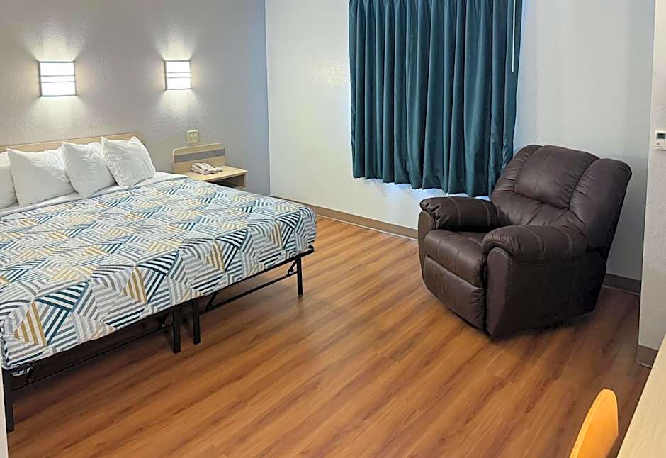 Motel 6-Avoca, IA