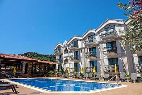 Standard Twin Room with Sea View