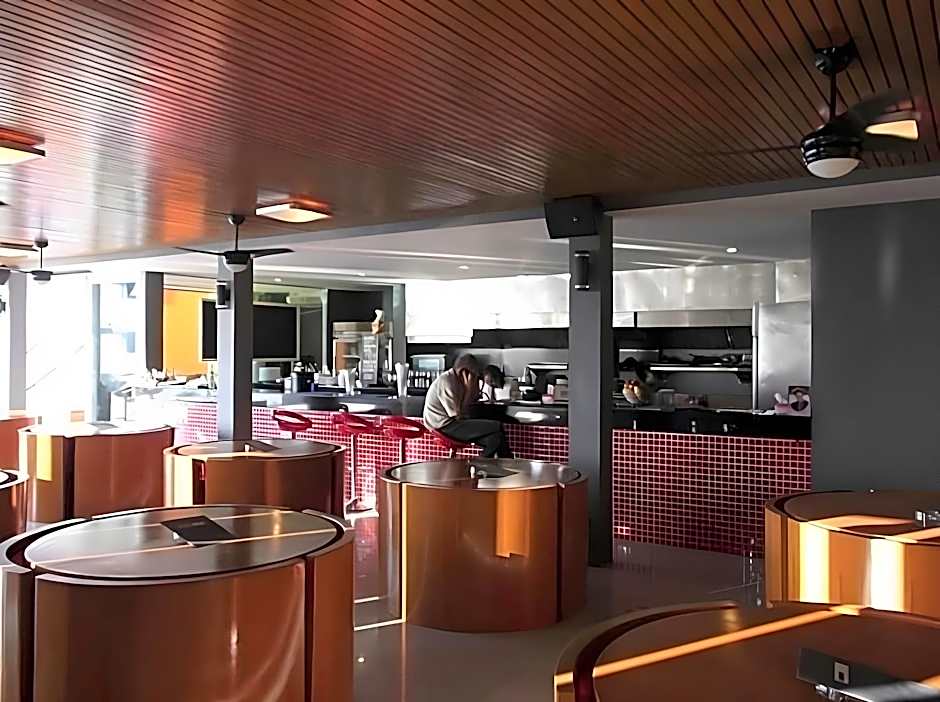 Marina Residence