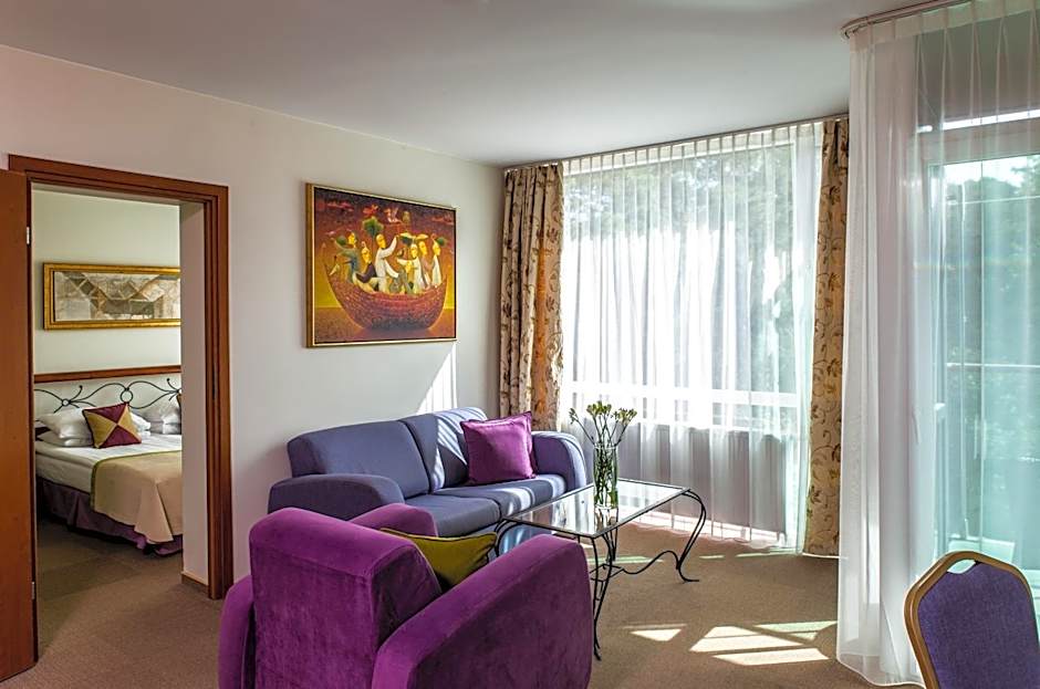 MEDEA Apartments by UPA