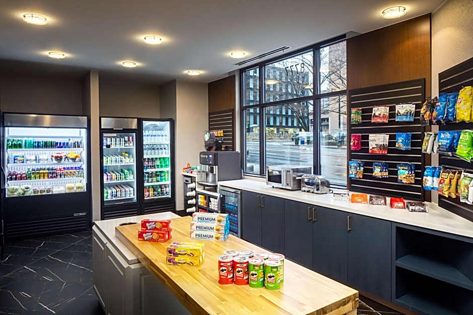 DoubleTree by Hilton Silver Spring DC North