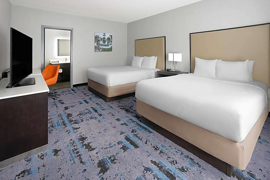 Hawthorn Extended Stay by Wyndham Chambersburg