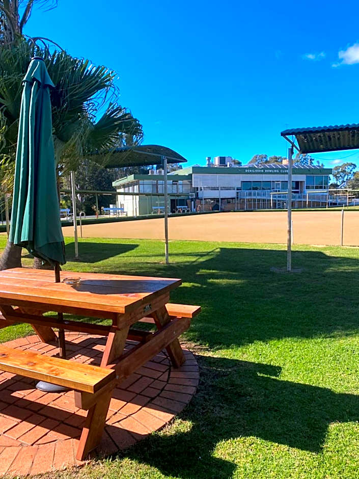Deniliquin Country Club Motor Inn