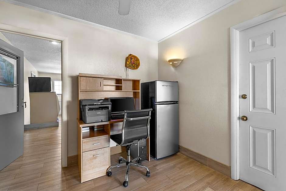 Americas Best Value Inn Belleville