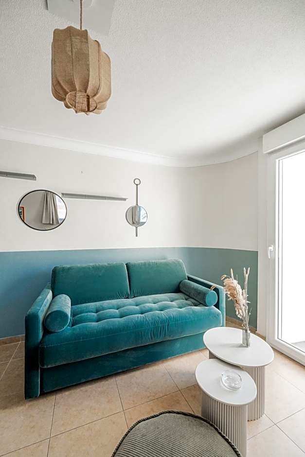 Résidence Château d'Acotz - Appartements avec piscine à 300m des Plages & Océan