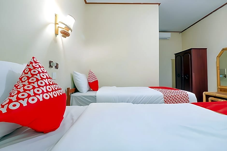OYO 1654 Maha Bharata Kuta Inn