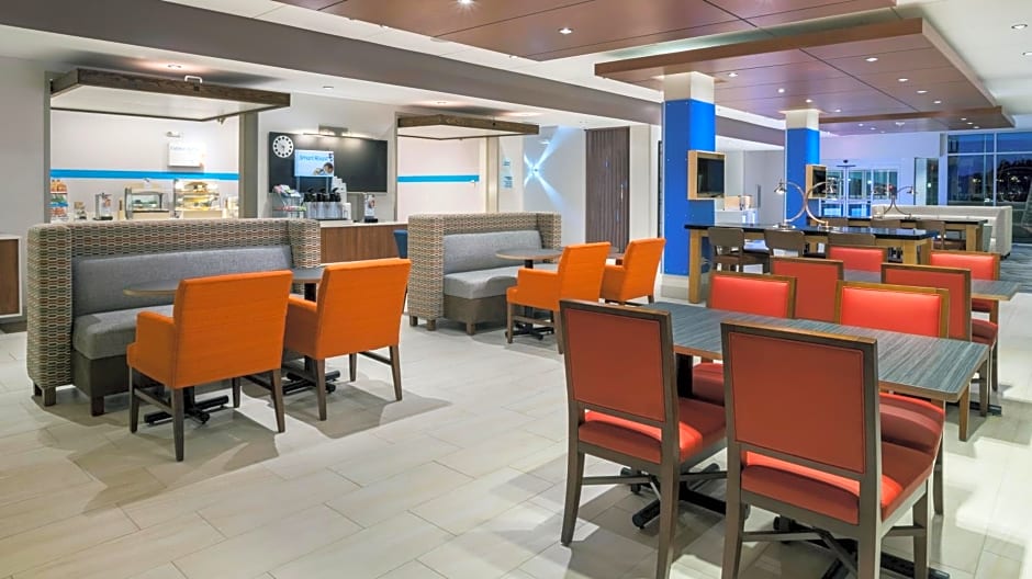 Holiday Inn Express & Suites Medina, an IHG Hotel