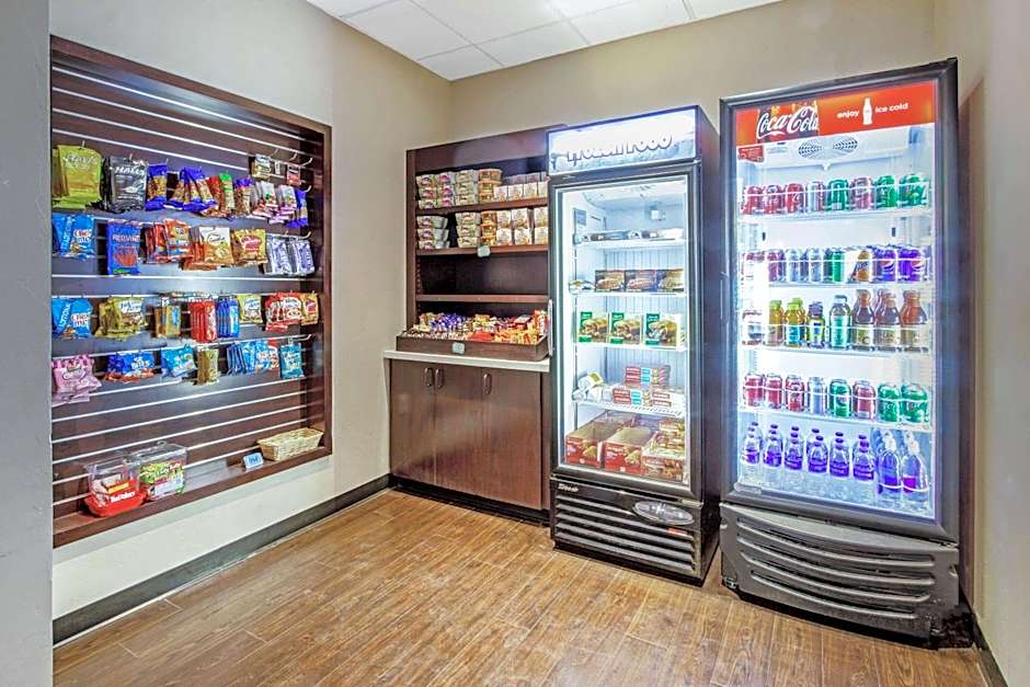 La Quinta Inn & Suites by Wyndham Ruidoso Downs