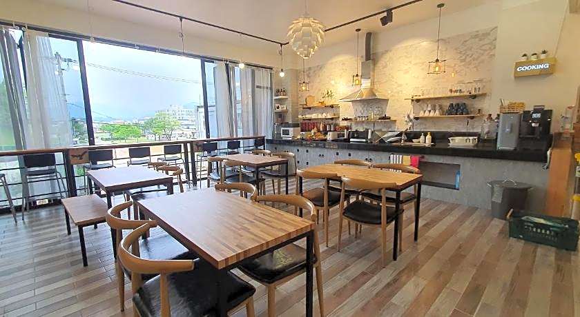 Gyeongju BongwhangMansion