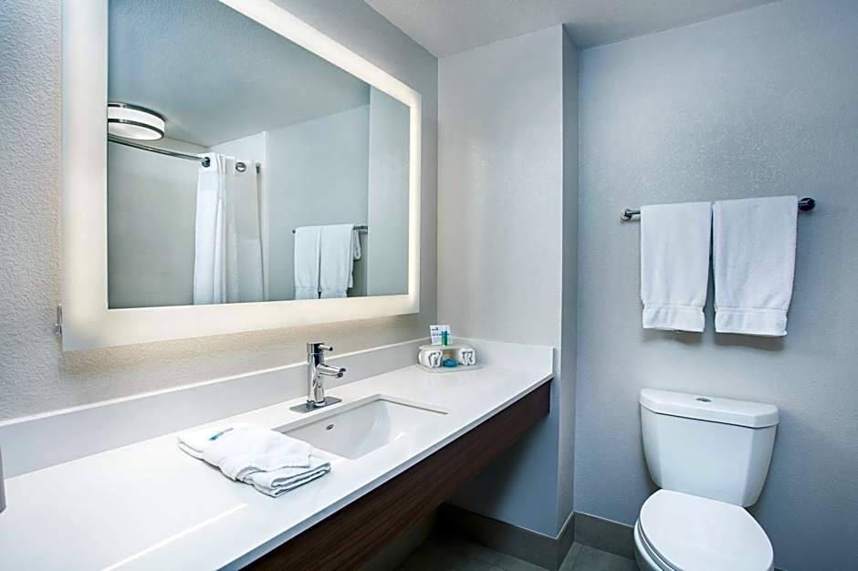 Holiday Inn Express & Suites Lebanon By IHG