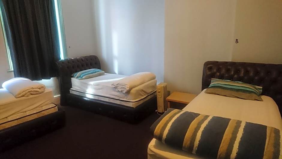 Backpackers Imperial Hotel