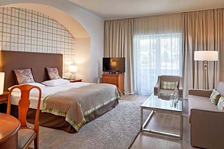 Deluxe Double Room with Balcony