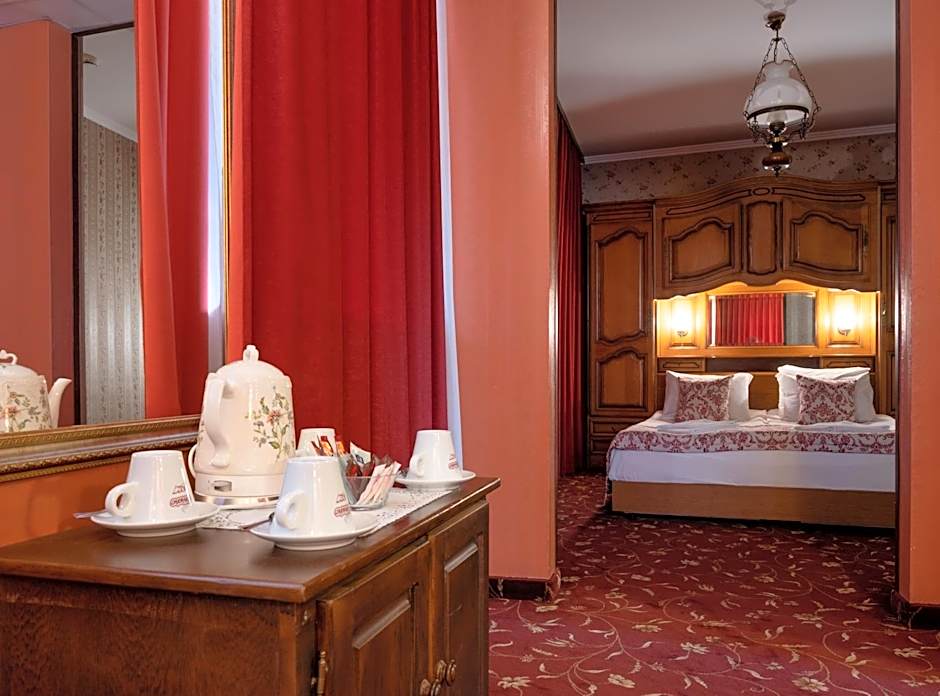 Real Hotel