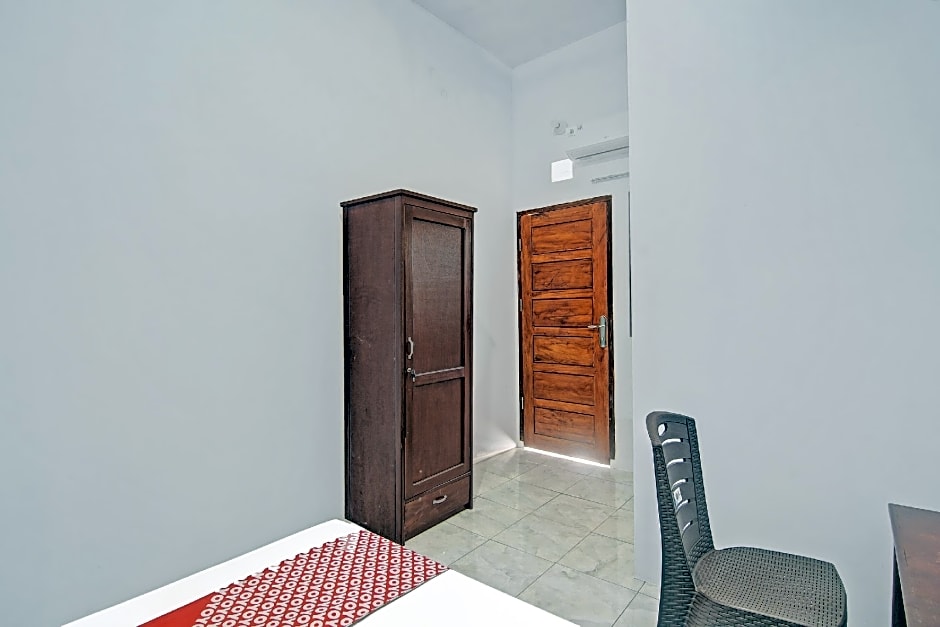 SPOT ON 91995 Cvictory Inn