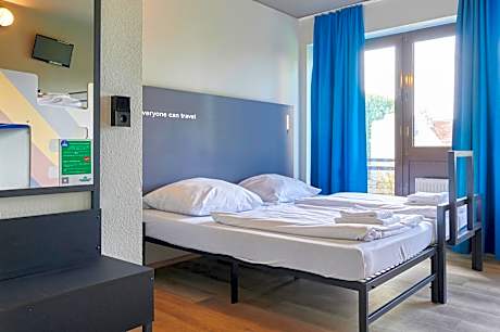 Bed in 4-Bed Dormitory Room