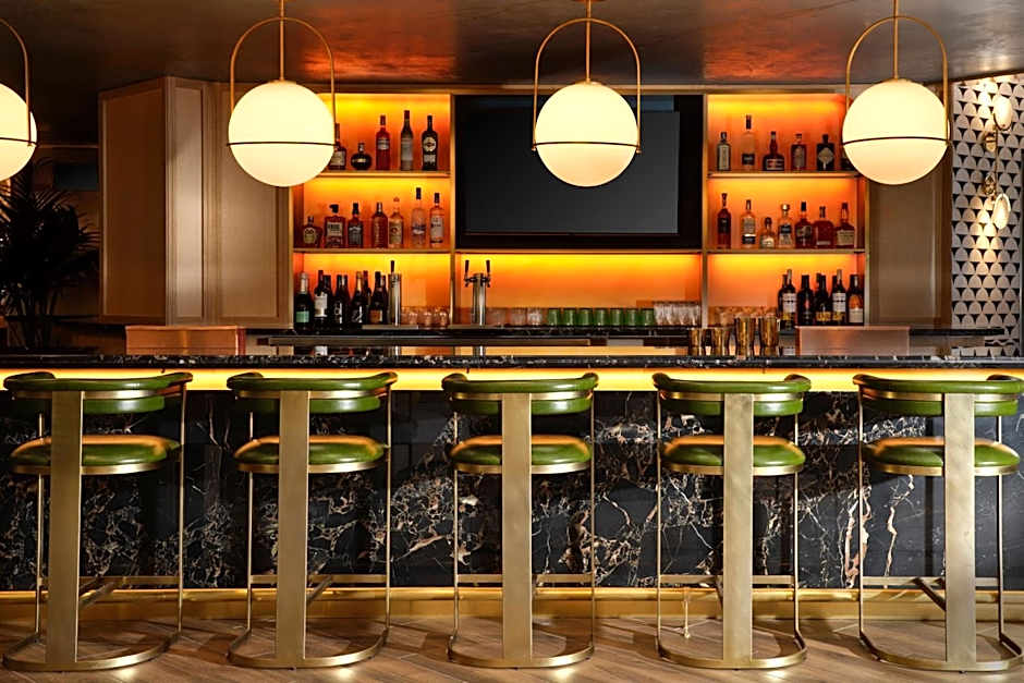 Burton House, Beverly Hills, A Tribute Portfolio Hotel
