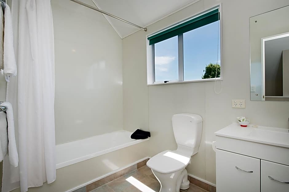 Waimarie on Riverside Motel & Apartments