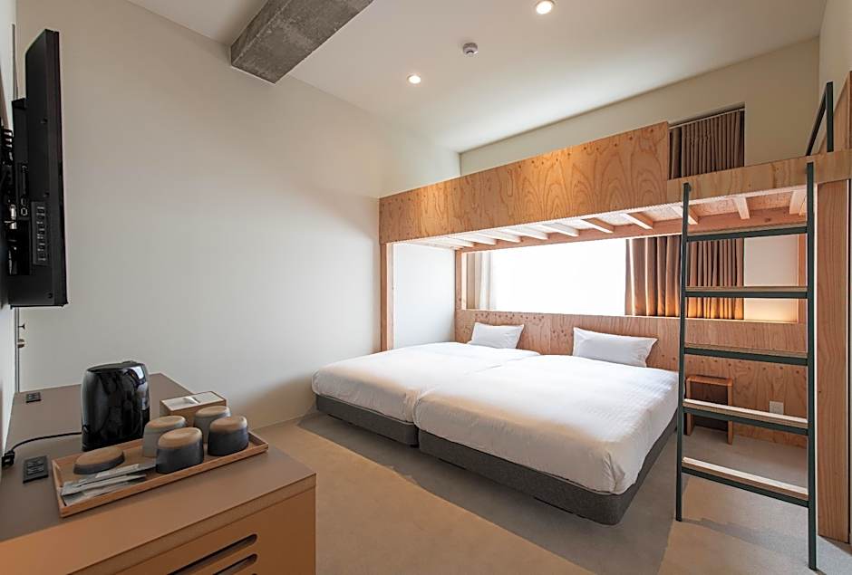 Photo 1 of 6 of Loft