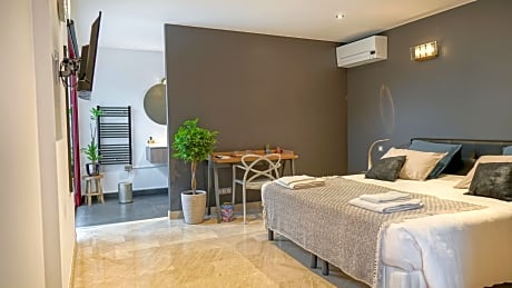 Double Room with Private Bathroom