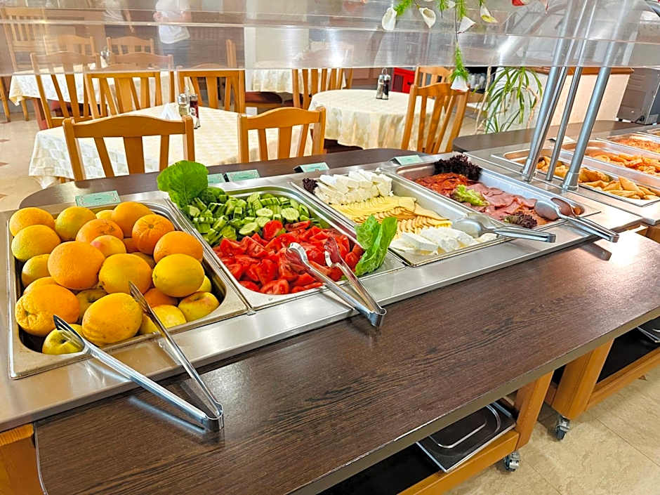 Sunny Day Club Hotel