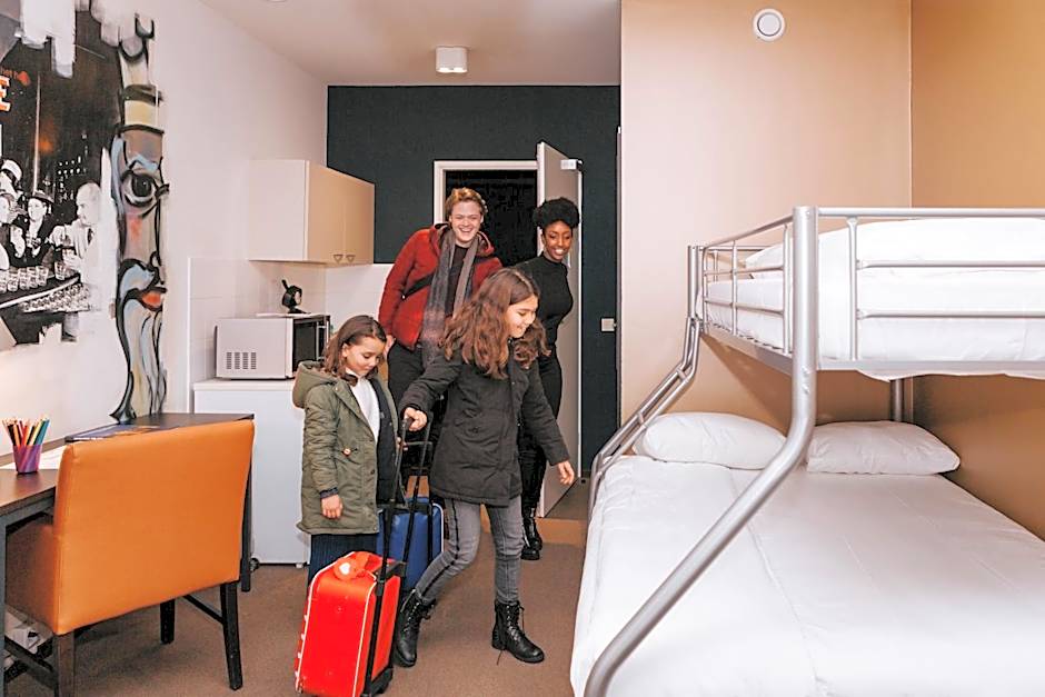 The Hague Teleport Hotel