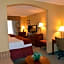 Holiday Inn Express & Suites Bloomington By IHG