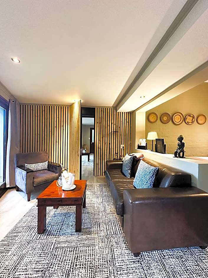 Hog Hollow Country Lodge