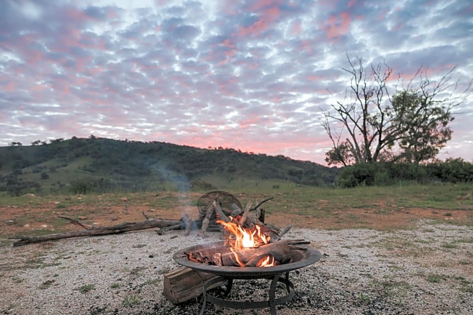 Rose Quartz - 1 Bed with Mountain Views - Kundalini Lodge