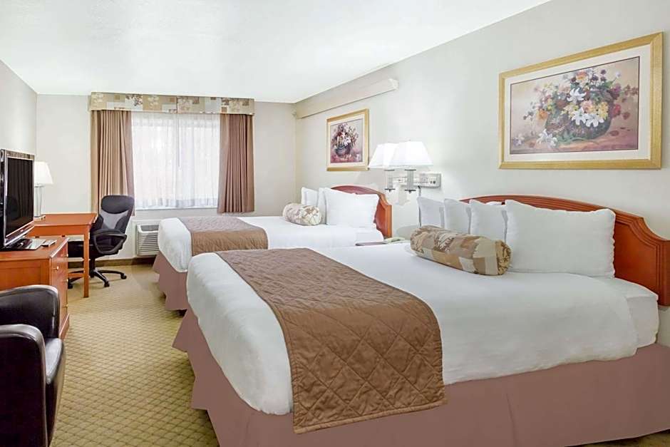 Ramada by Wyndham Ely