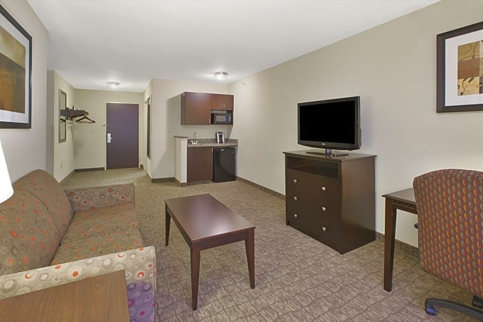 Holiday Inn Express and Suites Wheeling By IHG