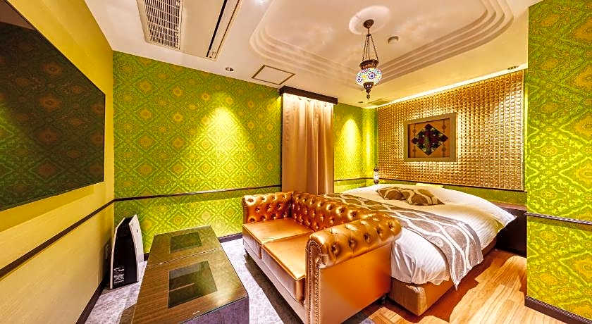 Izumiotsu Chapel Sweet - Adult Only