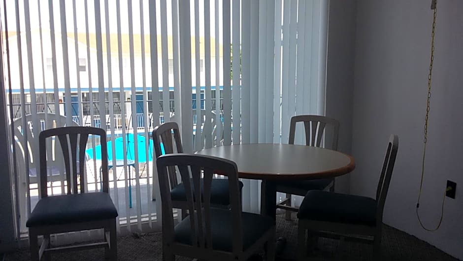 Tide Winds Motel