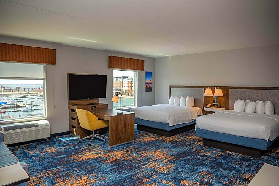 Hampton Inn By Hilton & Suites Erie/Bayfront, PA