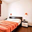 Cozy flat in residence with swimming pool-Beahost