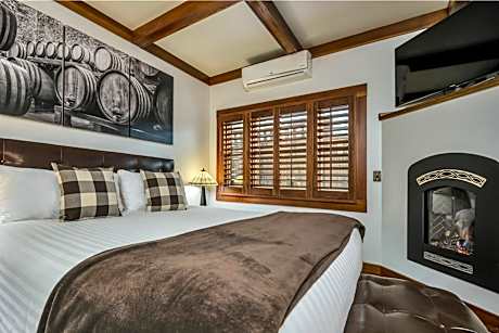 King Suite with Spa Bath