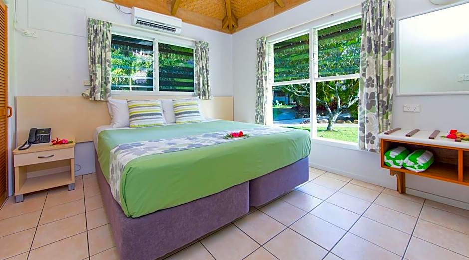 Lagoon Breeze Villas