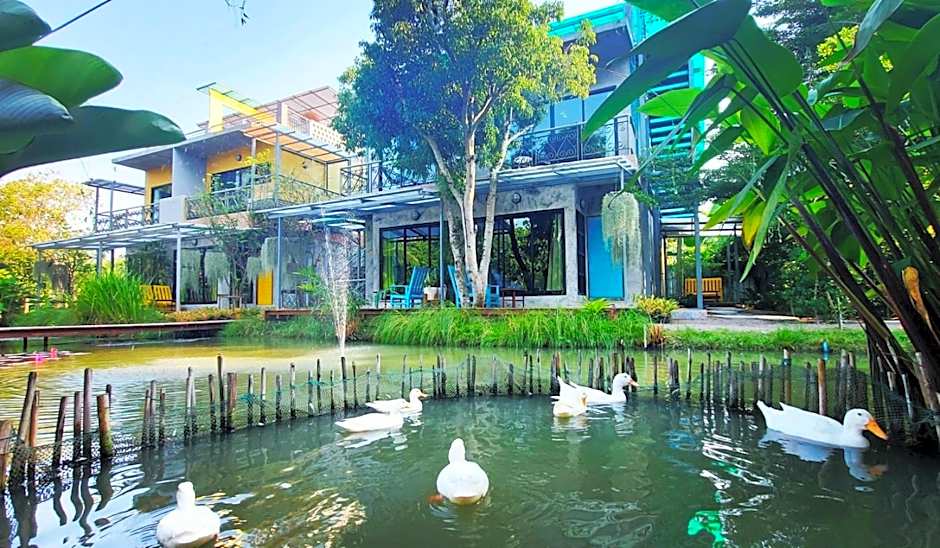 River CoCo @ Amphawa