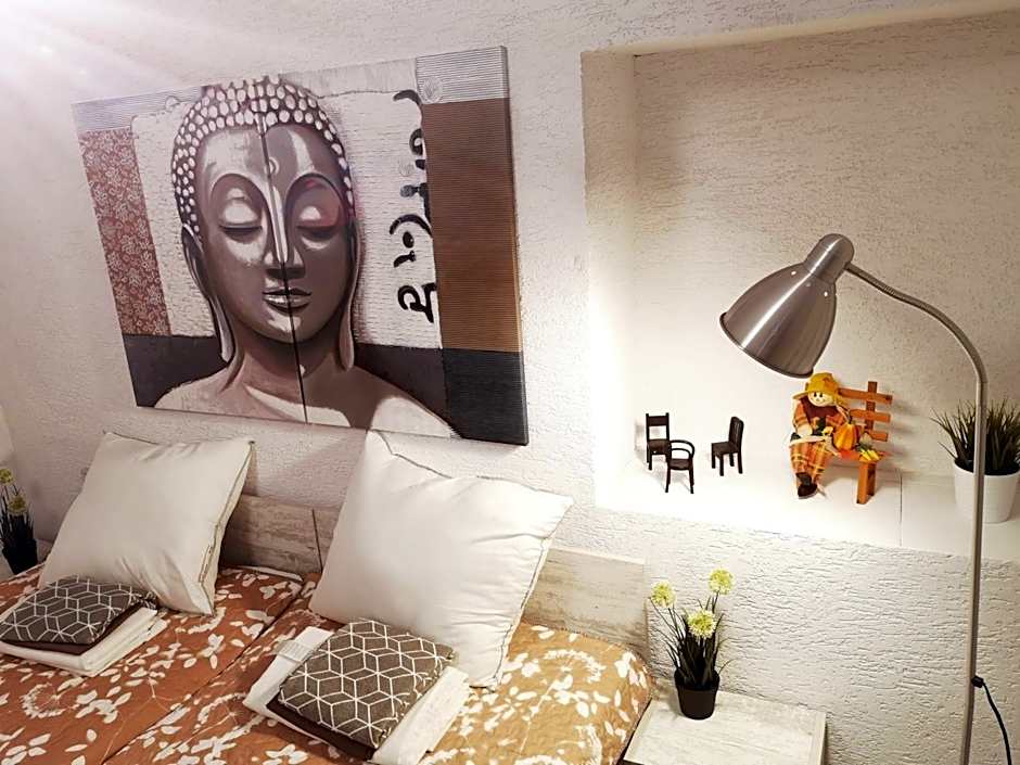 PIJAMA HOUSE - Bike & Bed