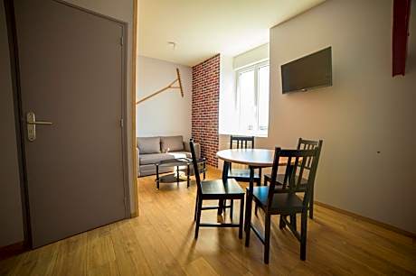Apartment with Garden View