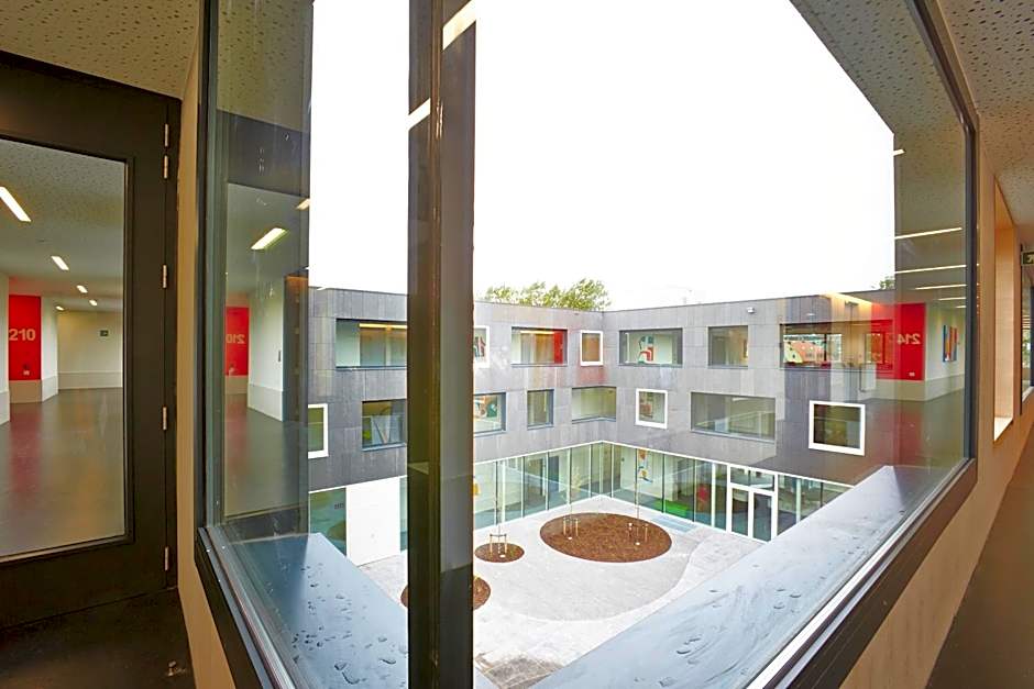 Hotel Middelpunt - Gratis Parking - Ontbijt inbegrepen!