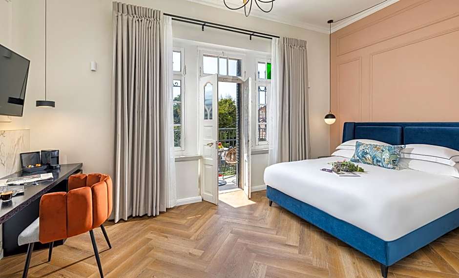 Villa Albi - Machne Yehuda Hotel