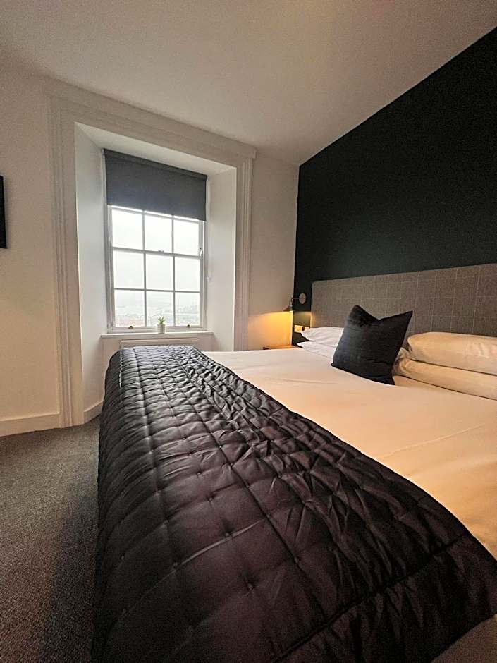 THE LORD NELSON HOTEL