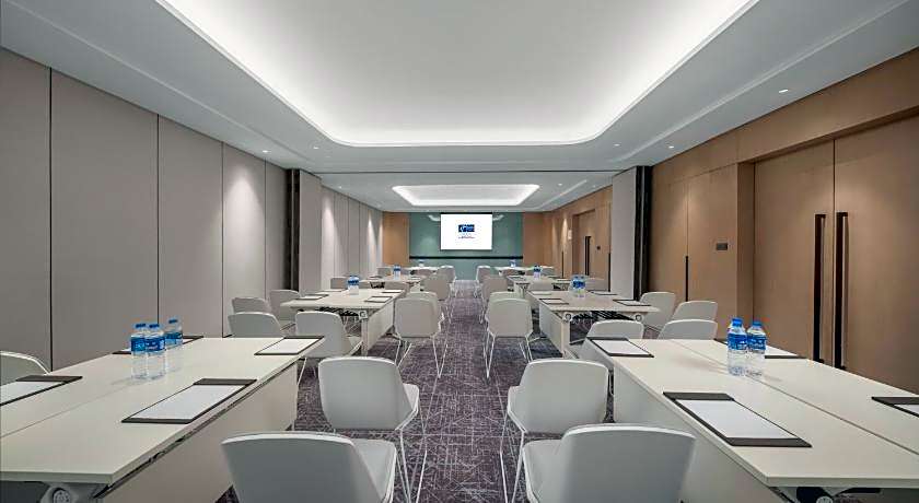 Holiday Inn Express Nantong North Gateway By IHG