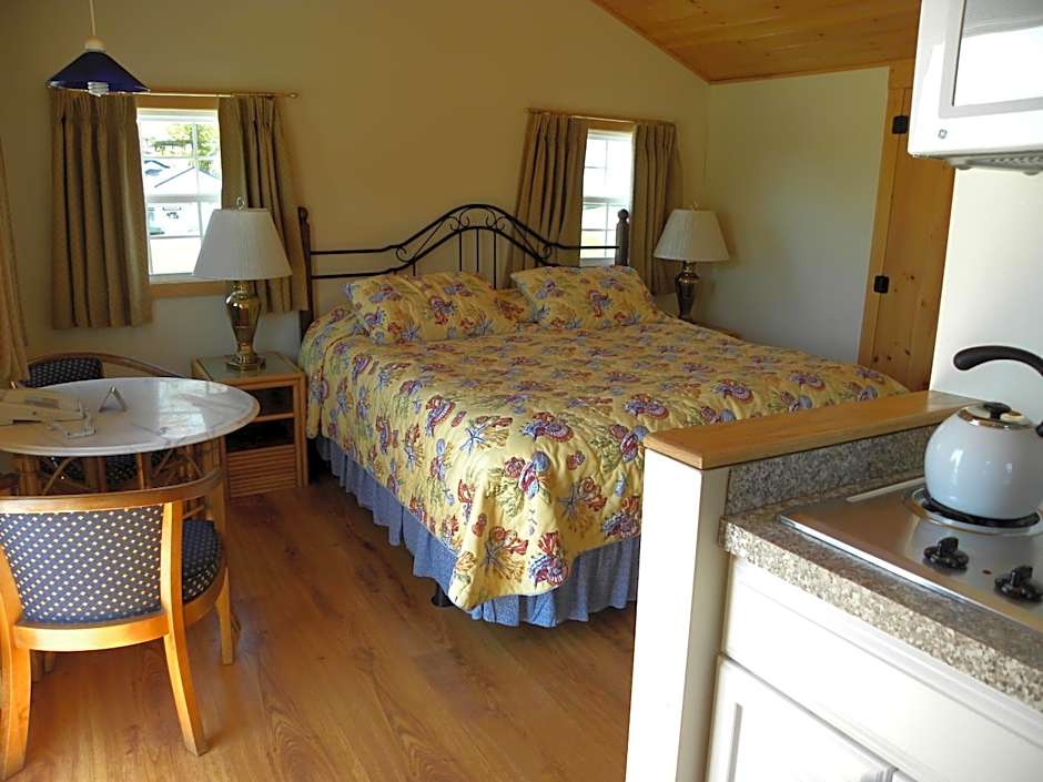 Colonial Gables Oceanfront Village