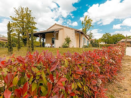 Spacious villa with large garden