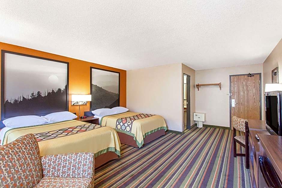 Super 8 by Wyndham Norton VA