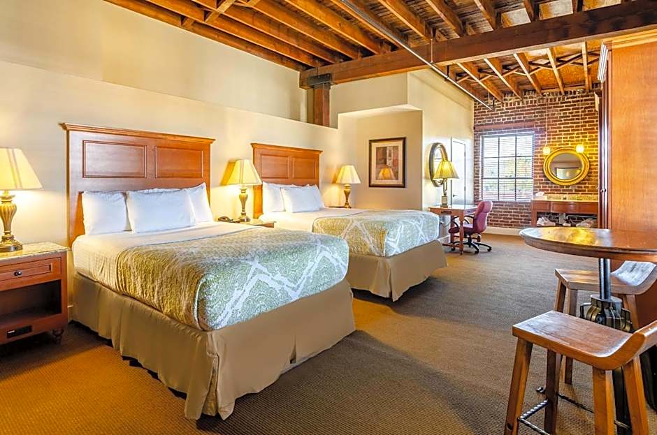 Jackson Park Inn, an Ascend Collection Hotel