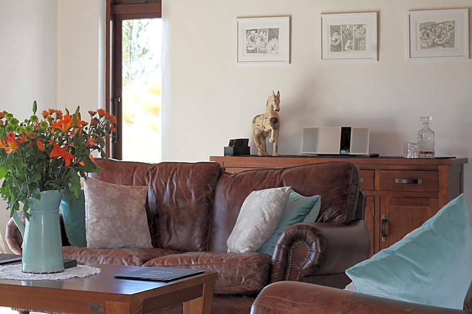 Mt Cook Lakeside Retreat