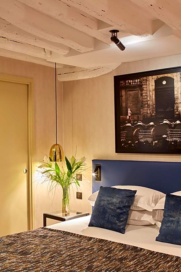 Hotel Atmospheres