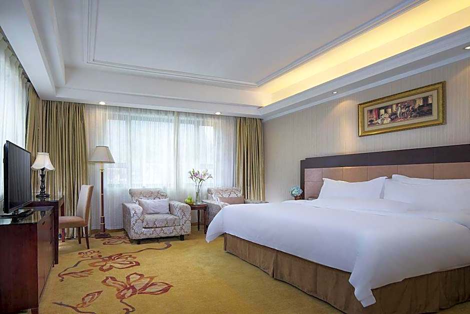 Vienna International Hotel Yangshuo West Street                                                 